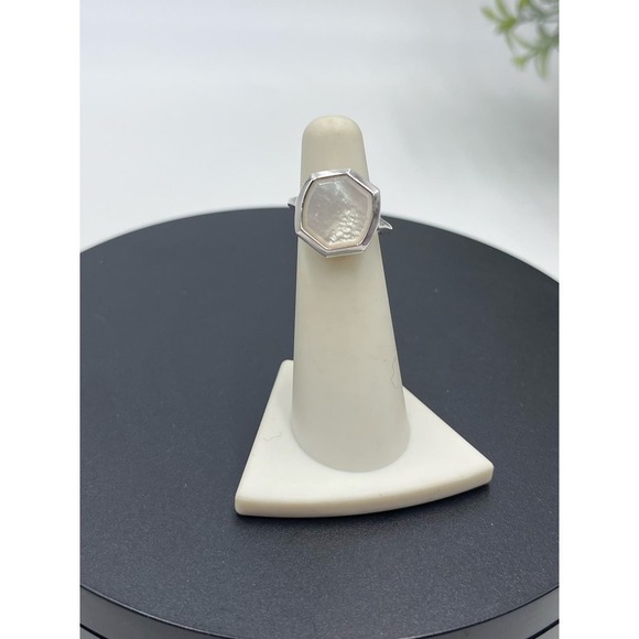 Kendra Scott Mother of Pearl Davis Sterling Silver Cocktail Ring Sz 5 - Picture 2 of 14